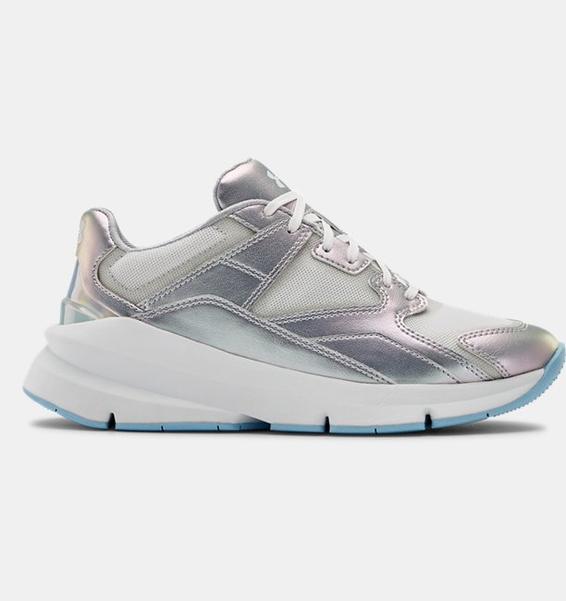 Beyaz Kadın UA Forge 96 HL Iridescent Sportstyle Ayakkabı