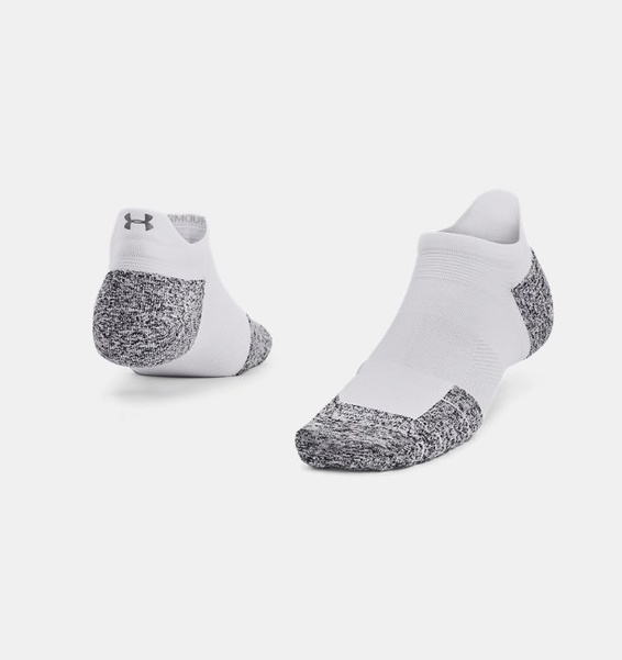 Beyaz Unisex UA ArmourDry™ Koşu Cushion No Show Tab Çorap