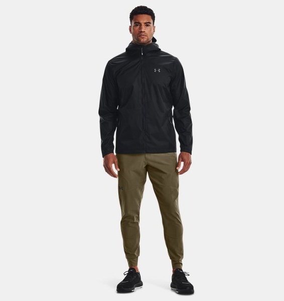 Siyah Erkek UA Forefront Rain Mont