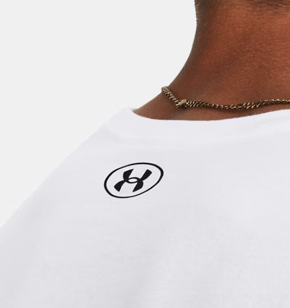 Beyaz Erkek UA Camo Chest Stripe Kısa Kollu T-shirt