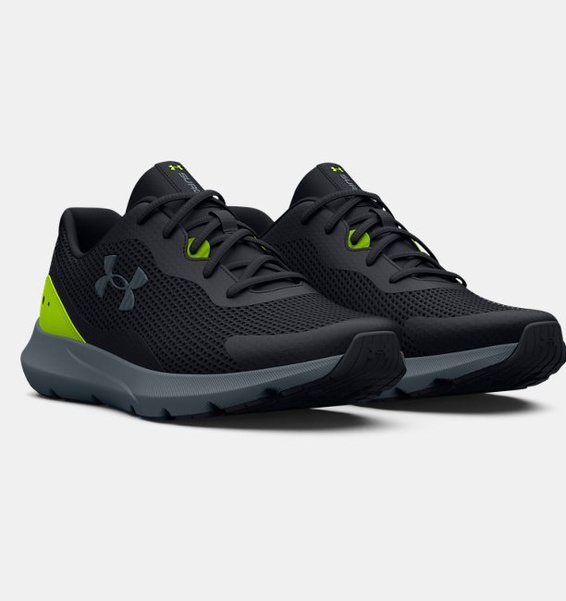 Siyah Erkek UA Surge 3 Koşu Ayakkabısı