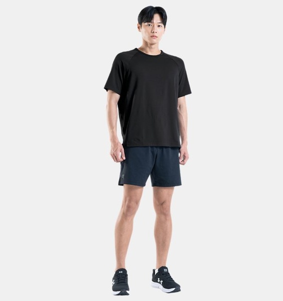 Siyah Erkek UA Meridian Kısa Kollu T-shirt