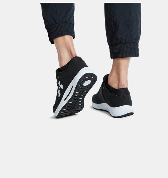 Siyah Erkek UA Micro G® Pursuit BP Koşu Ayakkabısı