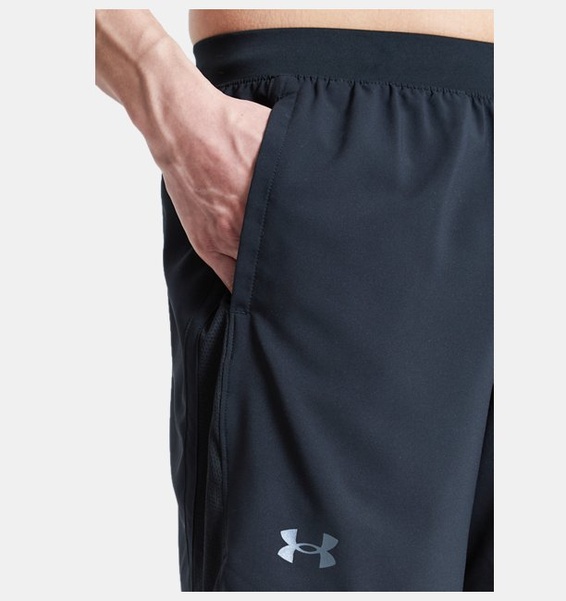 Siyah Erkek UA Launch 7" Koşu Şortu