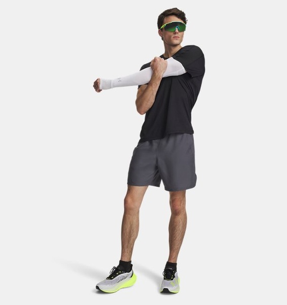 Gri Erkek UA Launch 7inch Şort