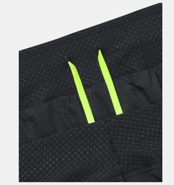 Siyah Erkek UA Lighter Than Air Ultra Hafif Şort