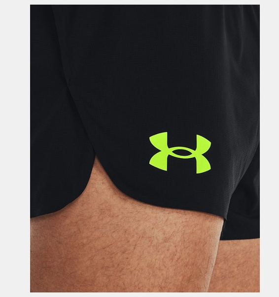 Siyah Erkek UA Lighter Than Air Ultra Hafif Şort