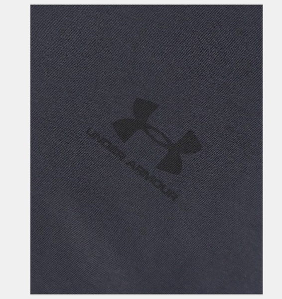 Siyah Erkek UA Sportstyle Left Chest Uzun Kollu T-shirt